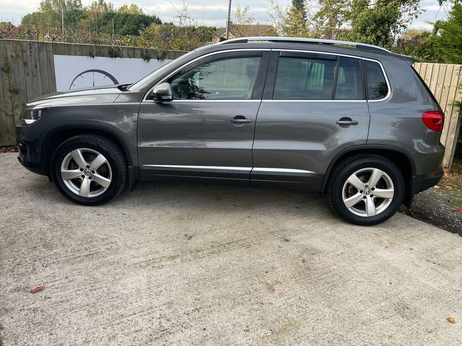 Used Volkswagen Tiguan 2012 for sale - 76855060: Photo 6