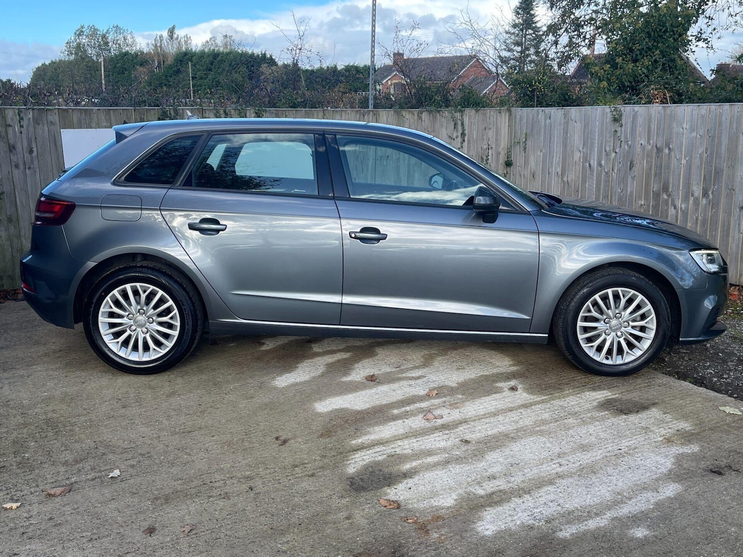 Used Audi A3 2017 for sale - 76368784: Photo 4