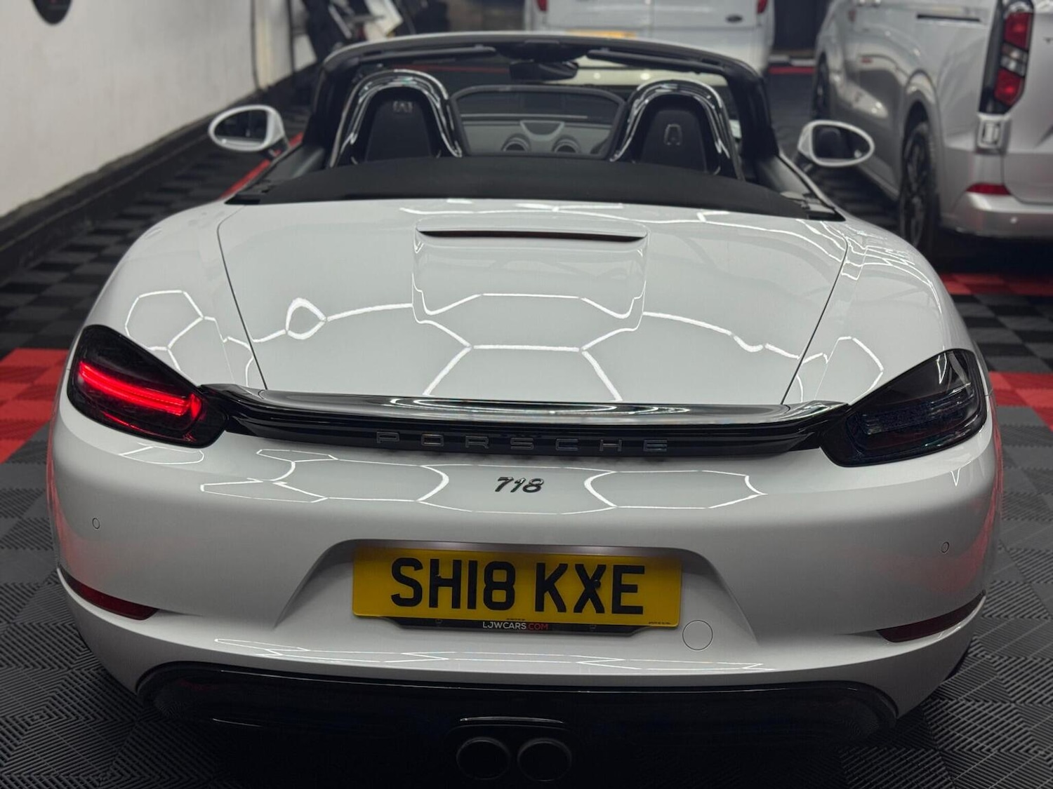 Used Porsche Boxster 2018 for sale - 76605954: Photo 13
