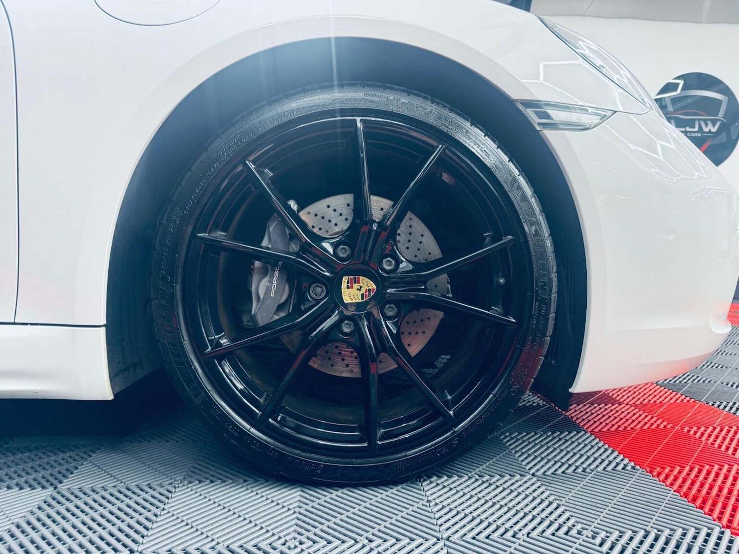 Used Porsche Boxster 2018 for sale - 76605954: Photo 26