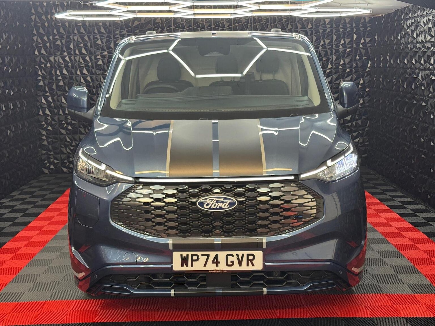 Used Ford Transit Custom 2024 for sale - 76986766: Photo 2