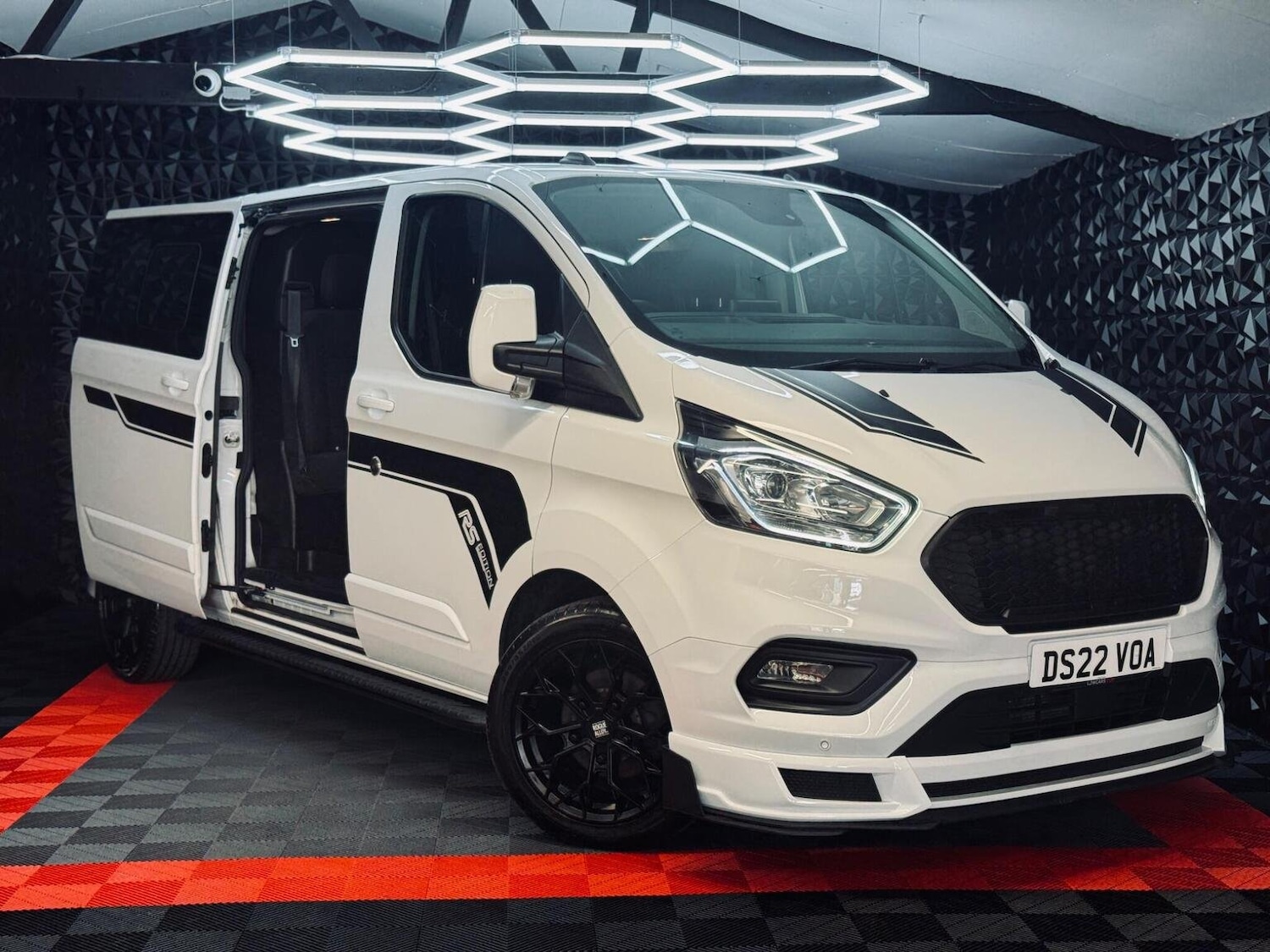 Used Ford Transit Custom 2022 for sale - 76605702: Photo 1