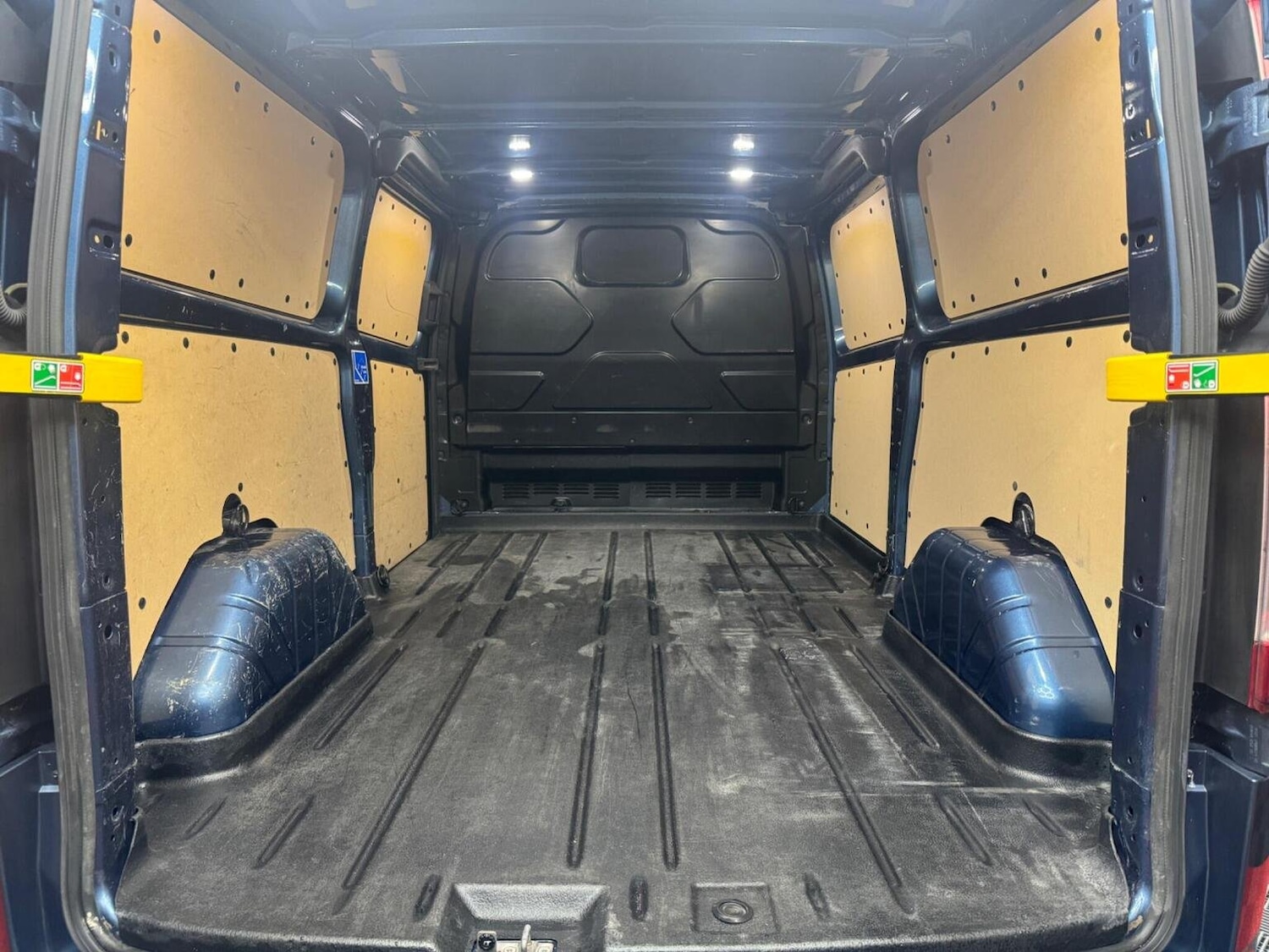 Used Ford Transit Custom 2020 for sale - 76605831: Photo 20