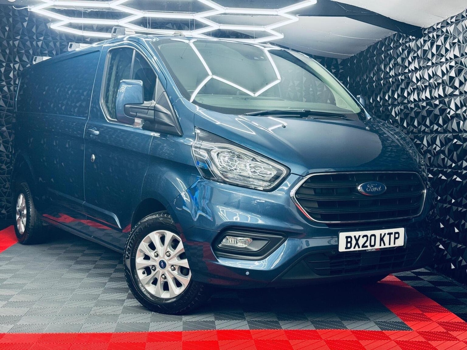 Used Ford Transit Custom 2020 for sale - 76605831: Photo 4