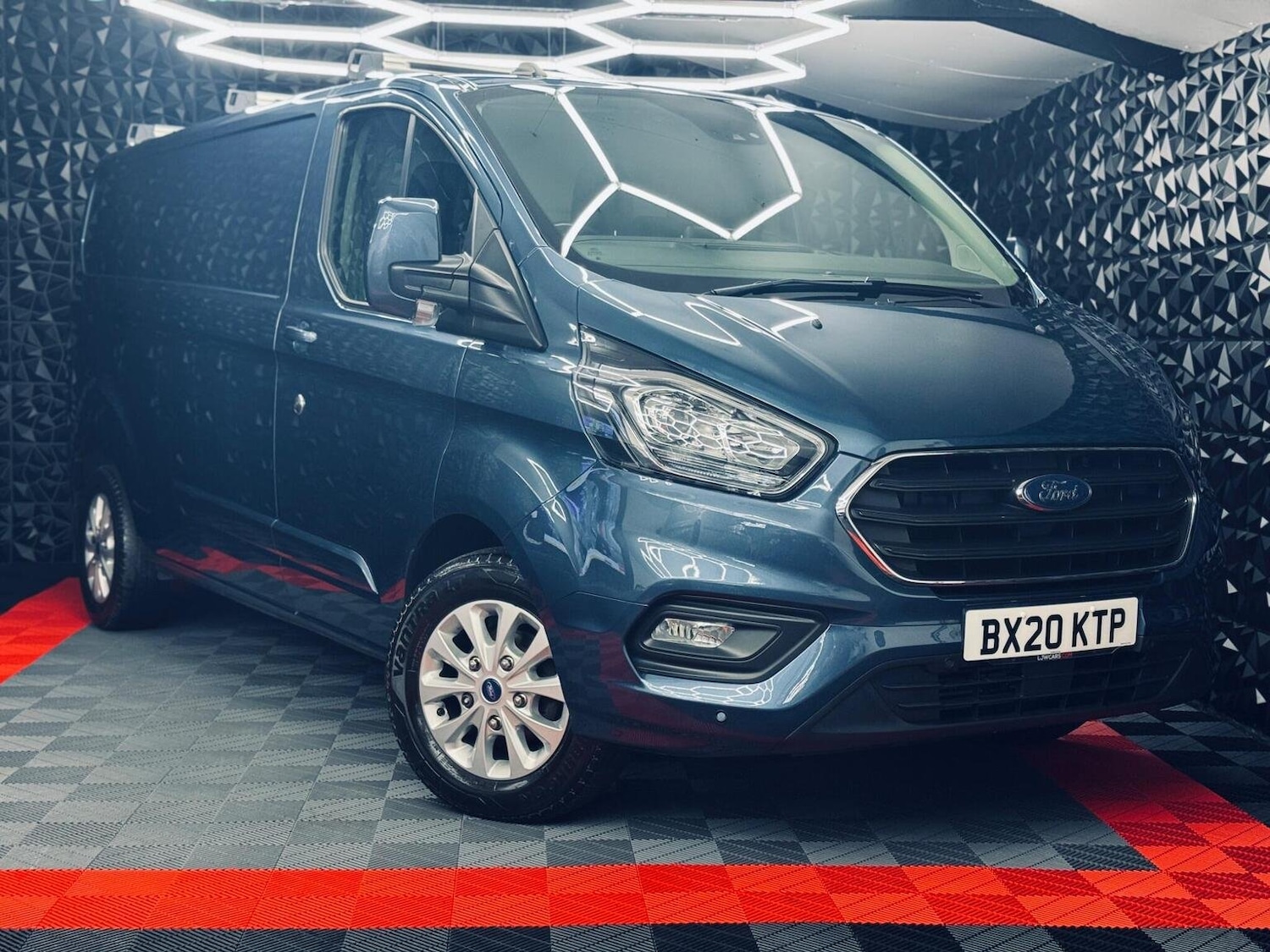 Used Ford Transit Custom 2020 for sale - 76605831: Photo 6