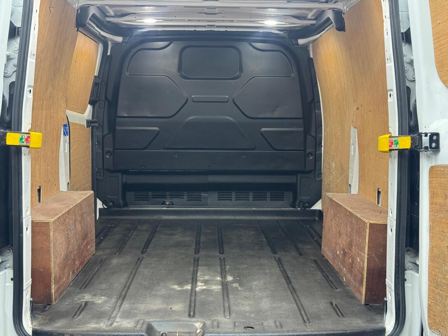 Used Ford Transit Custom 2022 for sale - 76605955: Photo 31