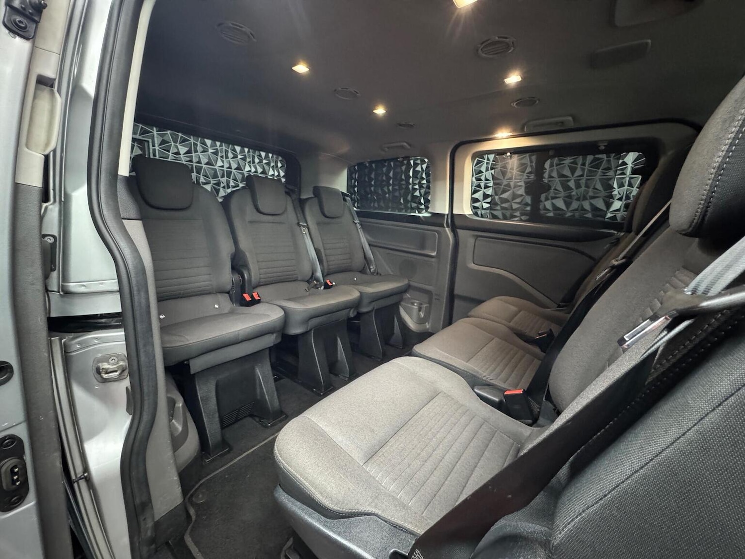 Used Ford Tourneo Custom 2020 for sale - 76982742: Photo 3