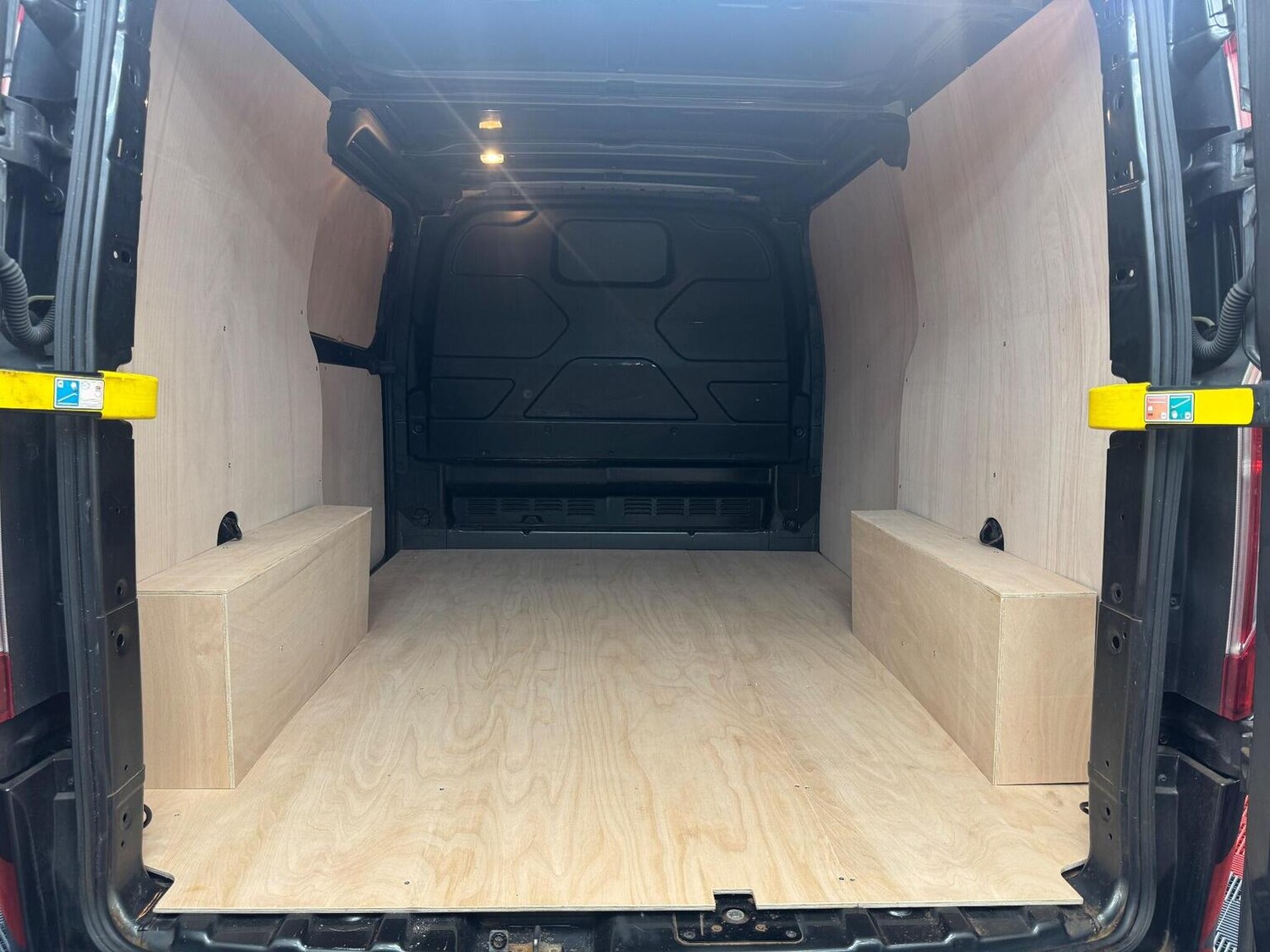 Used Ford Transit Custom 2019 for sale - 76924340: Photo 3