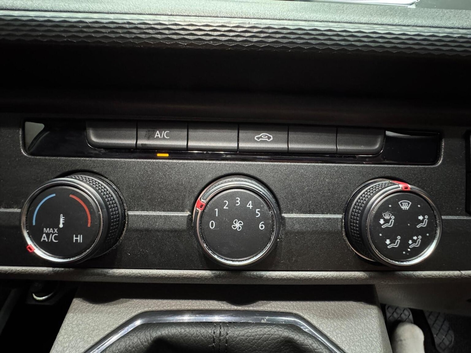 Used Volkswagen Transporter 2022 for sale - 76769115: Photo 29