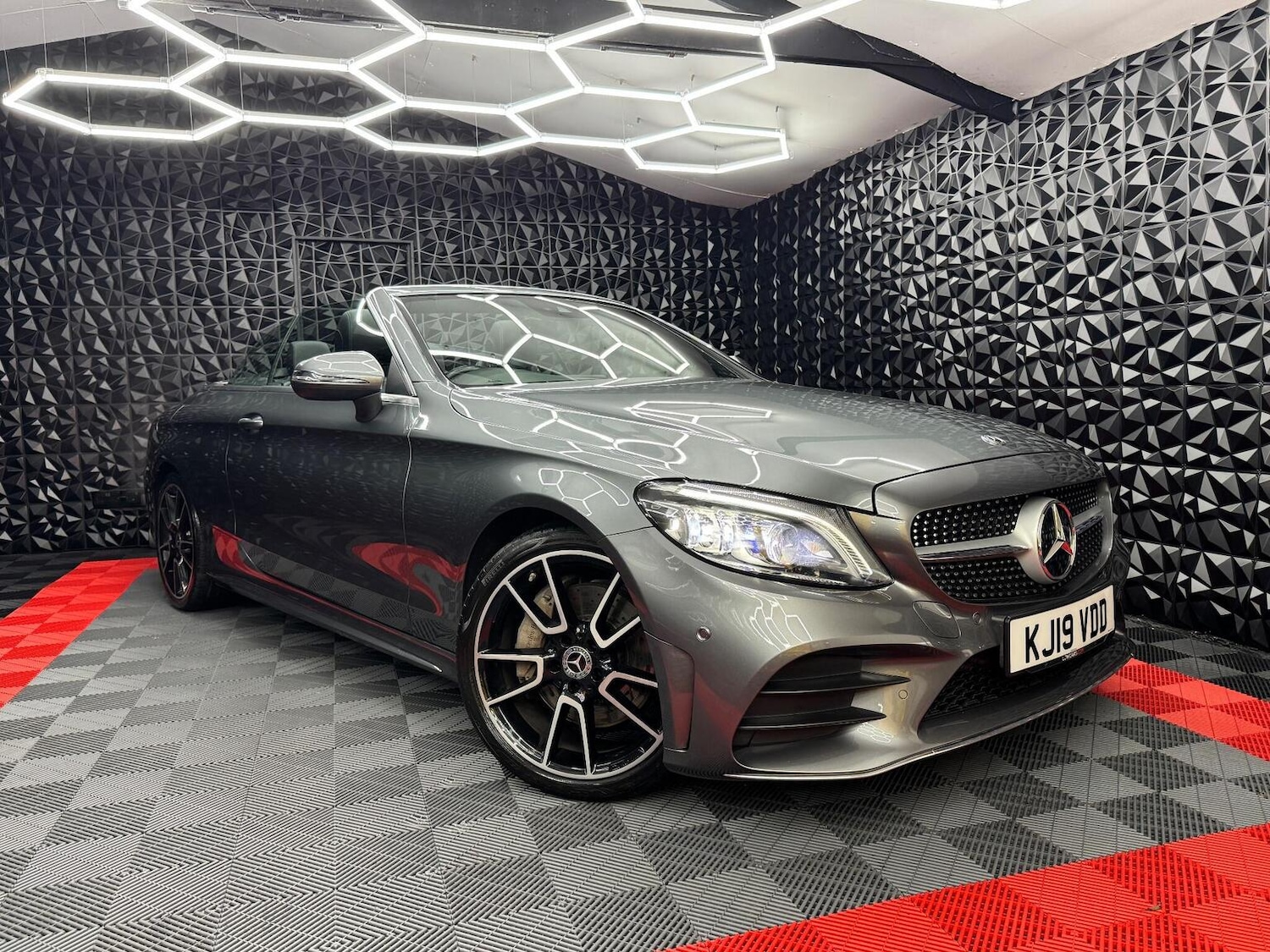 Used Mercedes-Benz C Class 2019 for sale - 77135905: Photo 10