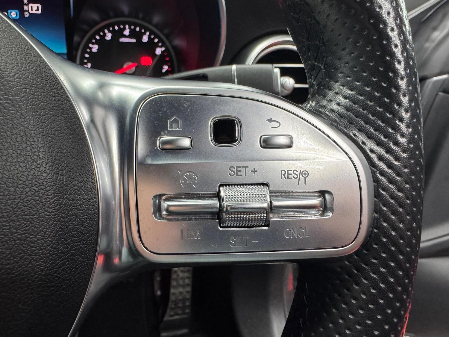 Used Mercedes-Benz C Class 2019 for sale - 77135905: Photo 18