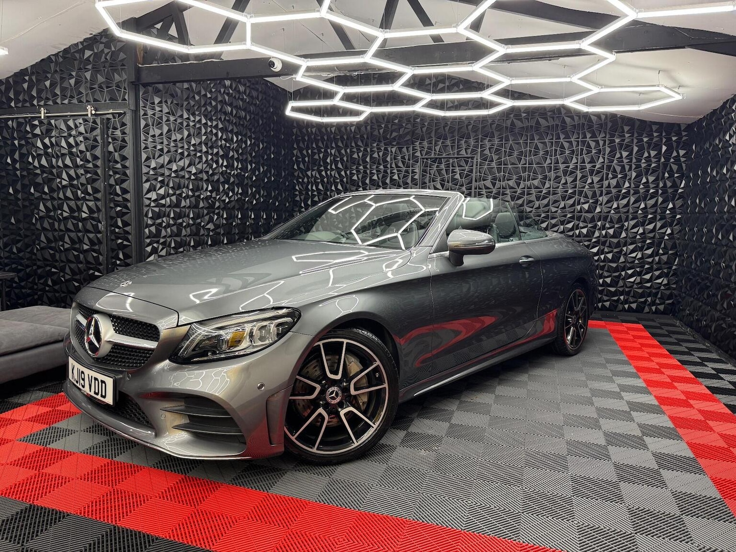 Used Mercedes-Benz C Class 2019 for sale - 77135905: Photo 8