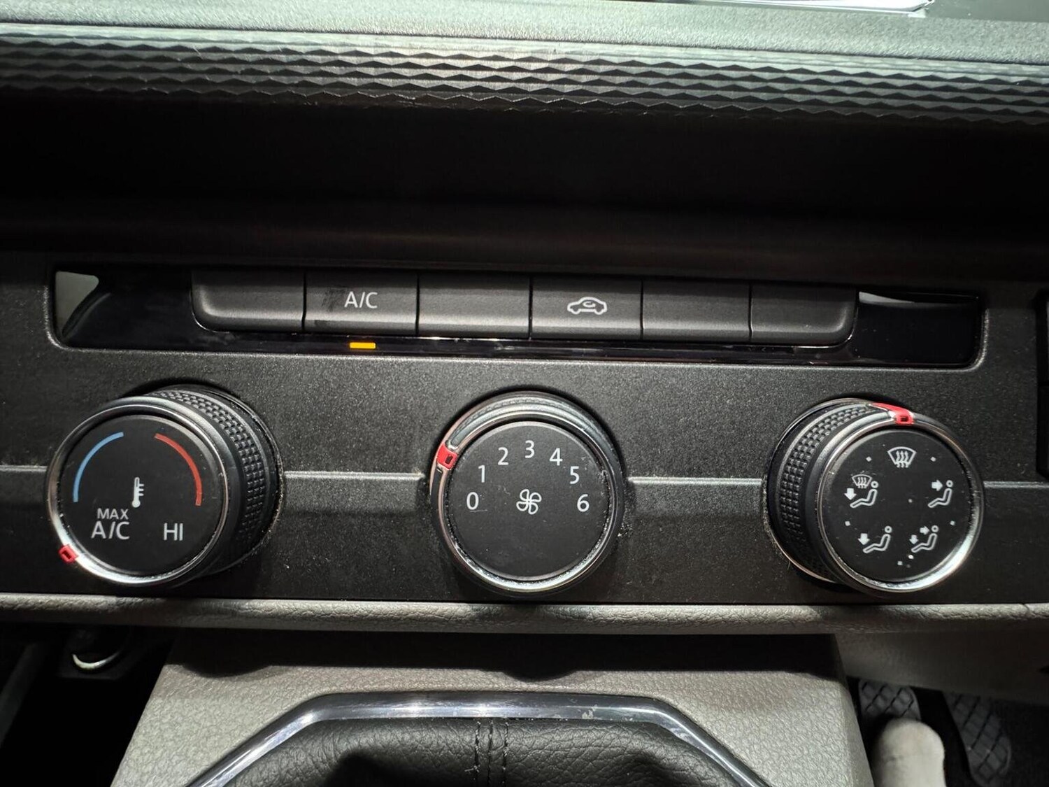 Used Volkswagen Transporter 2022 for sale - 76605683: Photo 29