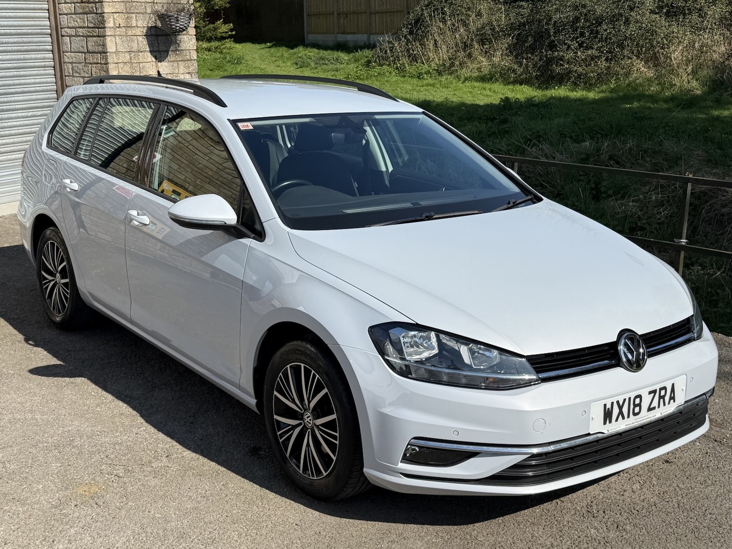 Used Volkswagen Golf 2018 for sale - 78011280: Photo 1