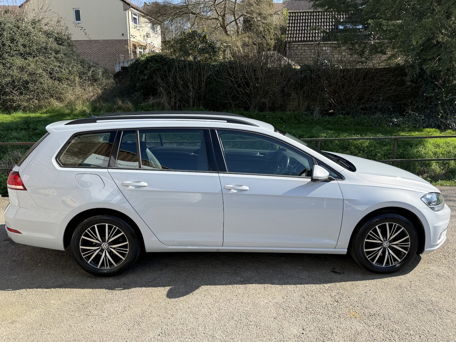 Used Volkswagen Golf 2018 for sale - 78011280: Photo 2