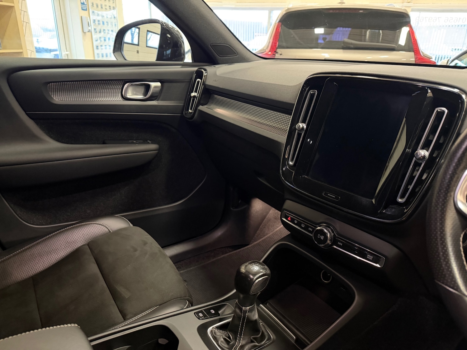 Used Volvo XC40 2019 for sale - 77391762: Photo 11