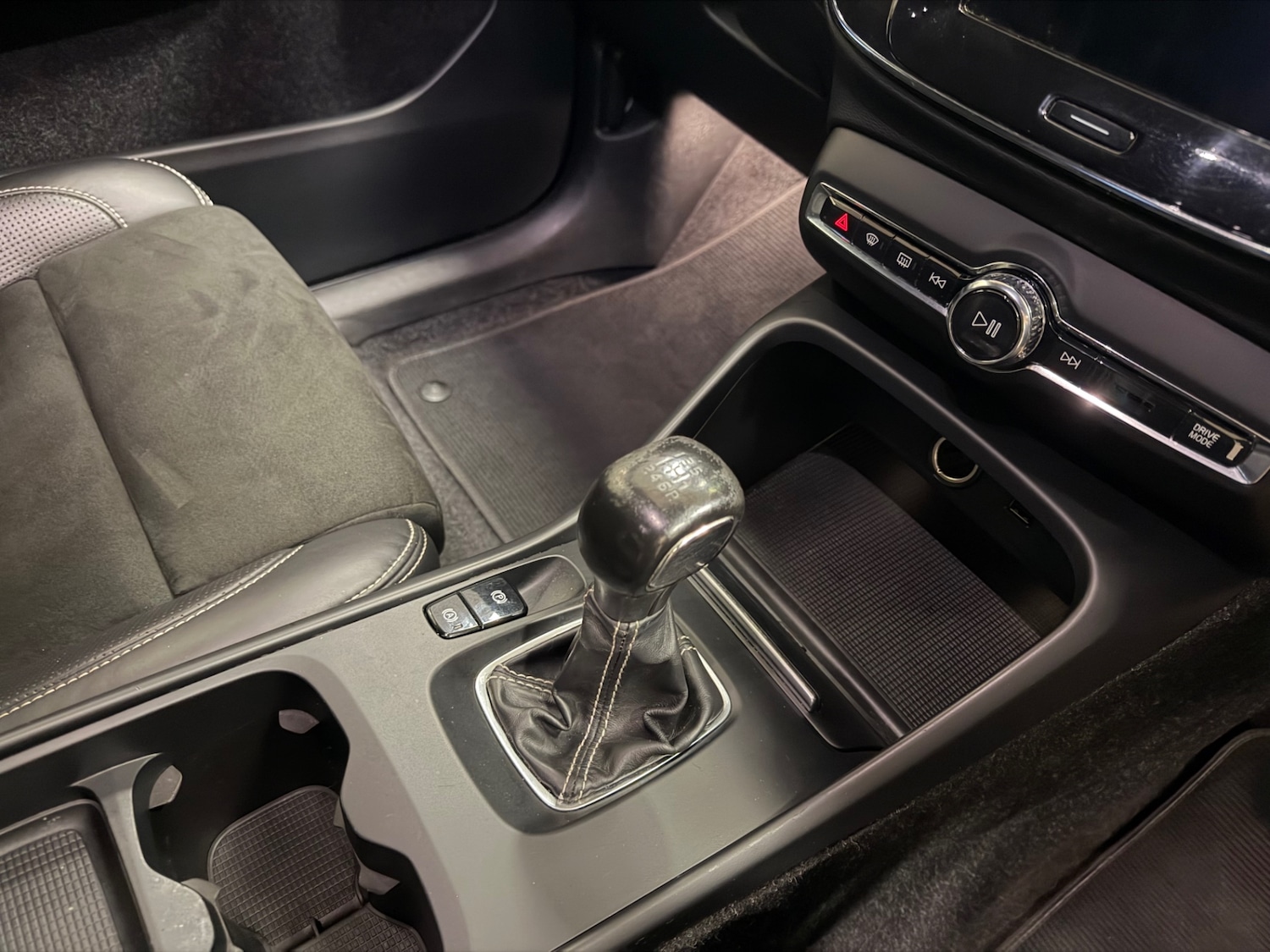 Used Volvo XC40 2019 for sale - 77391762: Photo 14