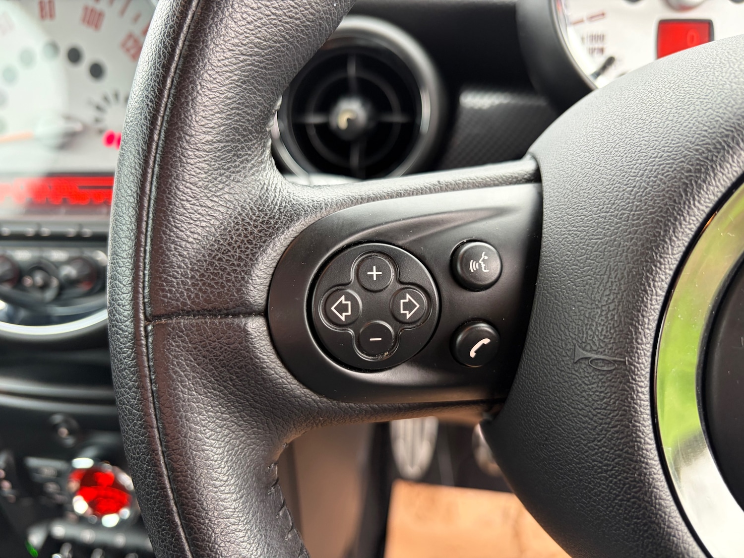 Used MINI Roadster 2014 for sale - 76504539: Photo 11