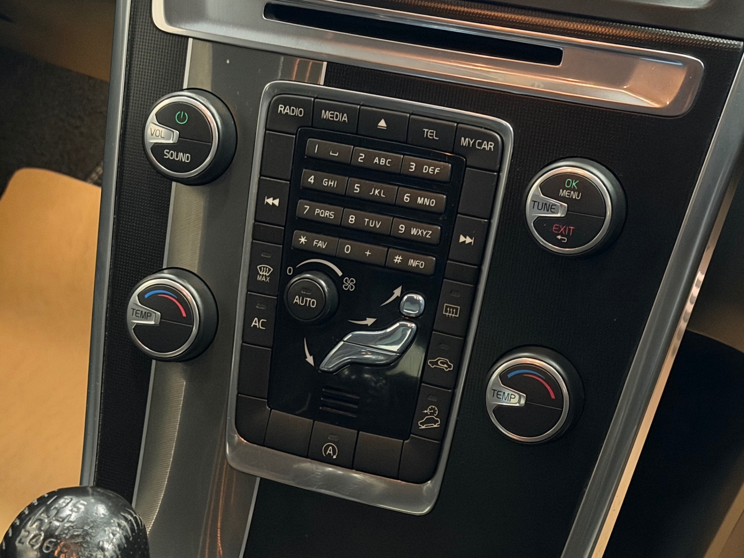 Used Volvo XC60 2015 for sale - 78131326: Photo 14