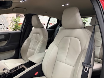 Used Volvo XC40 2022 for sale - 76576452: Photo