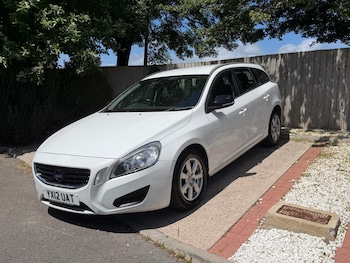 Used Volvo V60 2012 for sale - 78745781: Photo