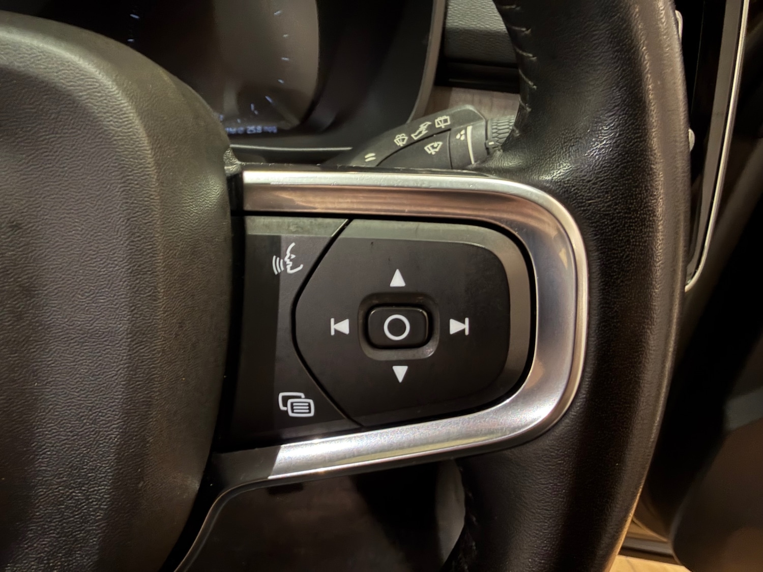 Used Volvo XC40 2021 for sale - 77261701: Photo 19