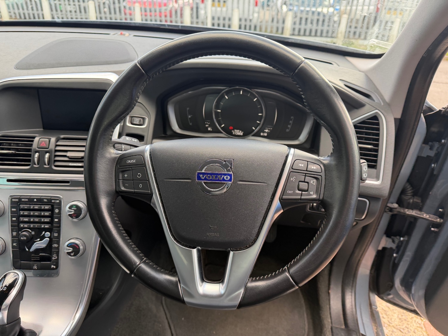 Used Volvo XC60 2017 for sale - 78053108: Photo 15