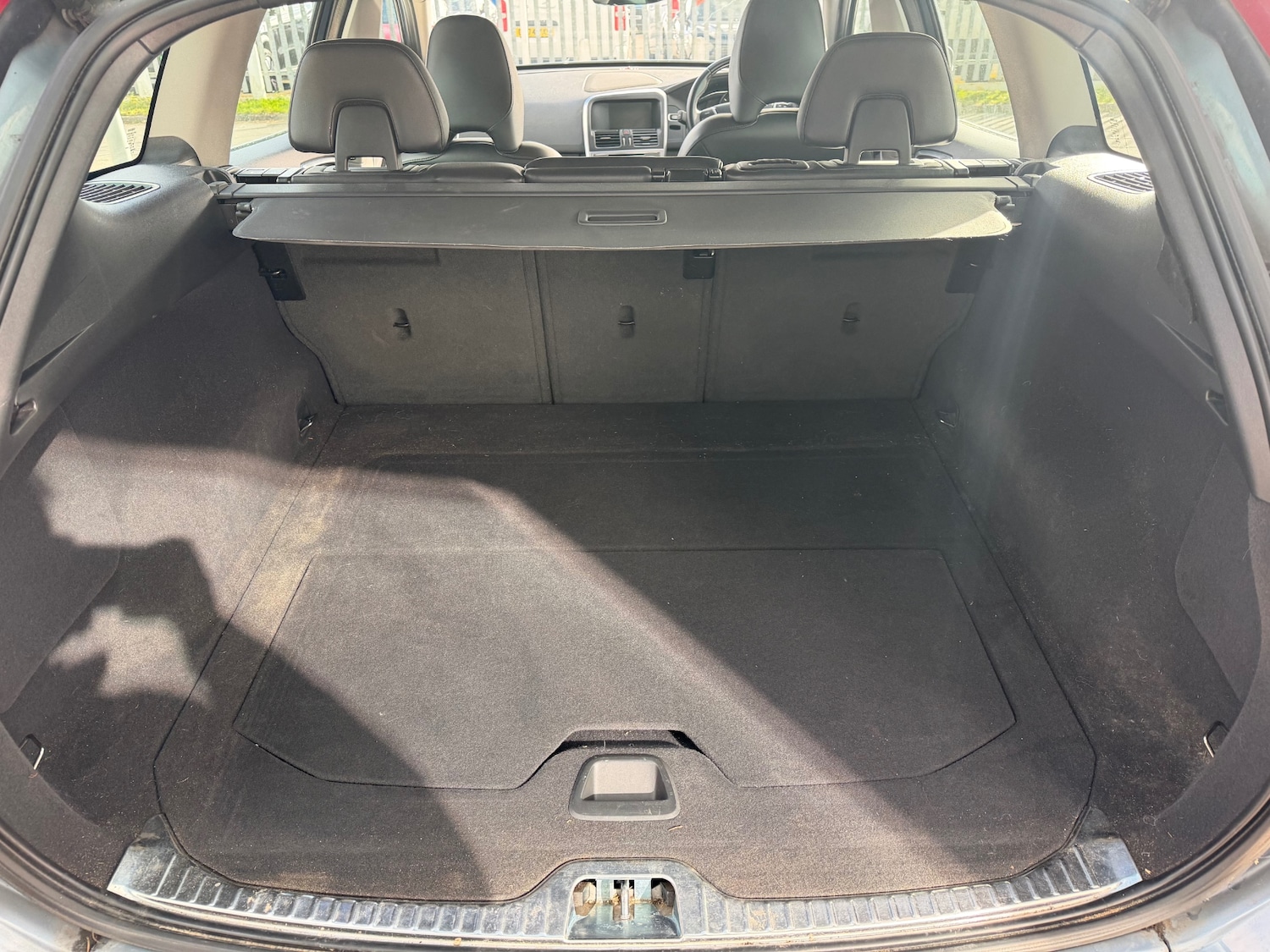 Used Volvo XC60 2017 for sale - 78053108: Photo 8