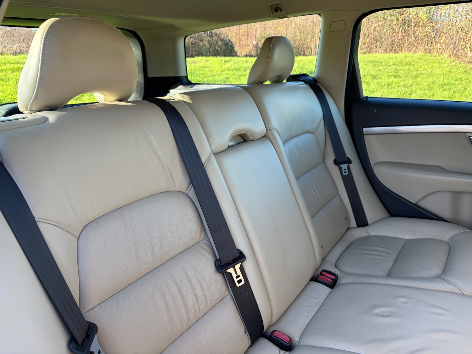 Used Volvo V70 2009 for sale - 76693872: Photo 12