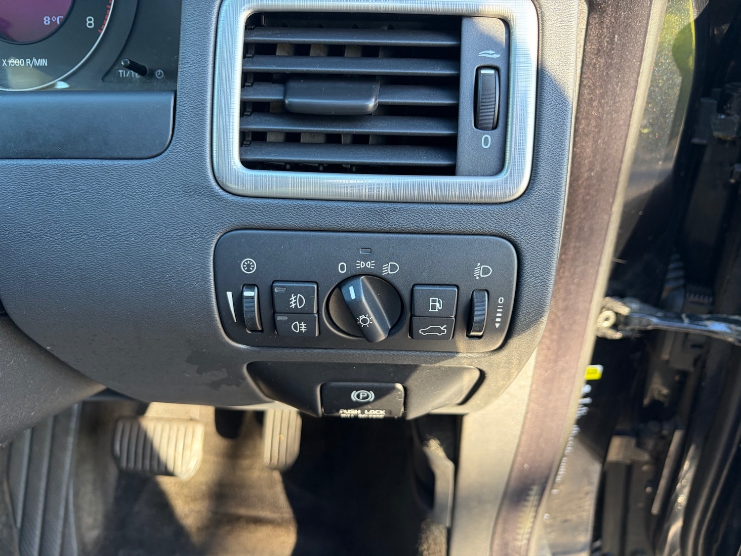 Used Volvo V70 2009 for sale - 76693872: Photo 17