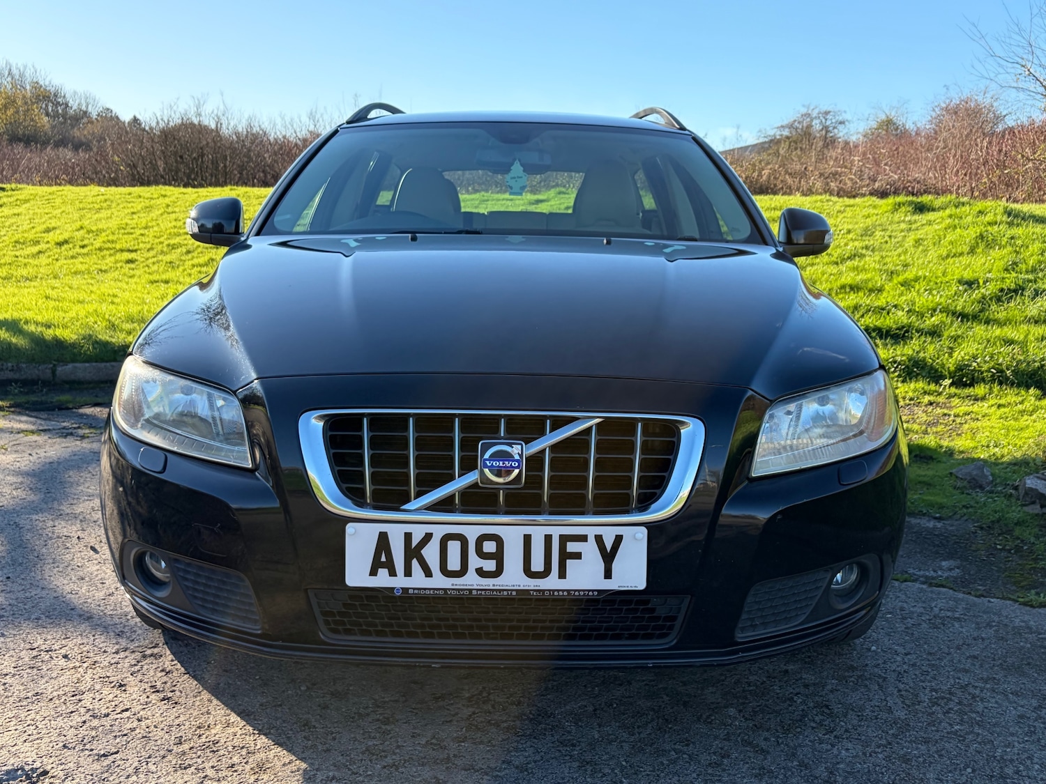 Used Volvo V70 2009 for sale - 76693872: Photo 2