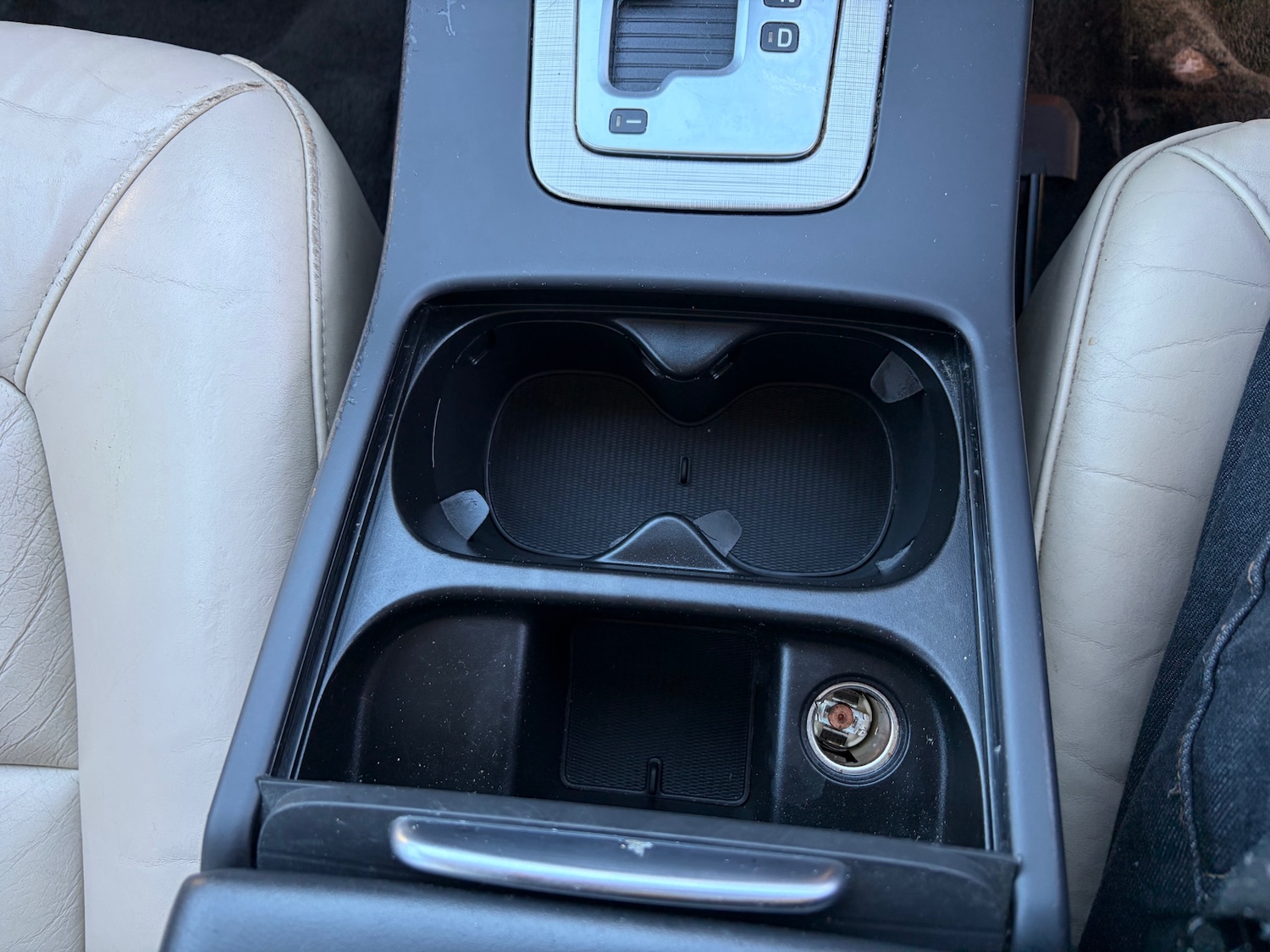 Used Volvo V70 2009 for sale - 76693872: Photo 25