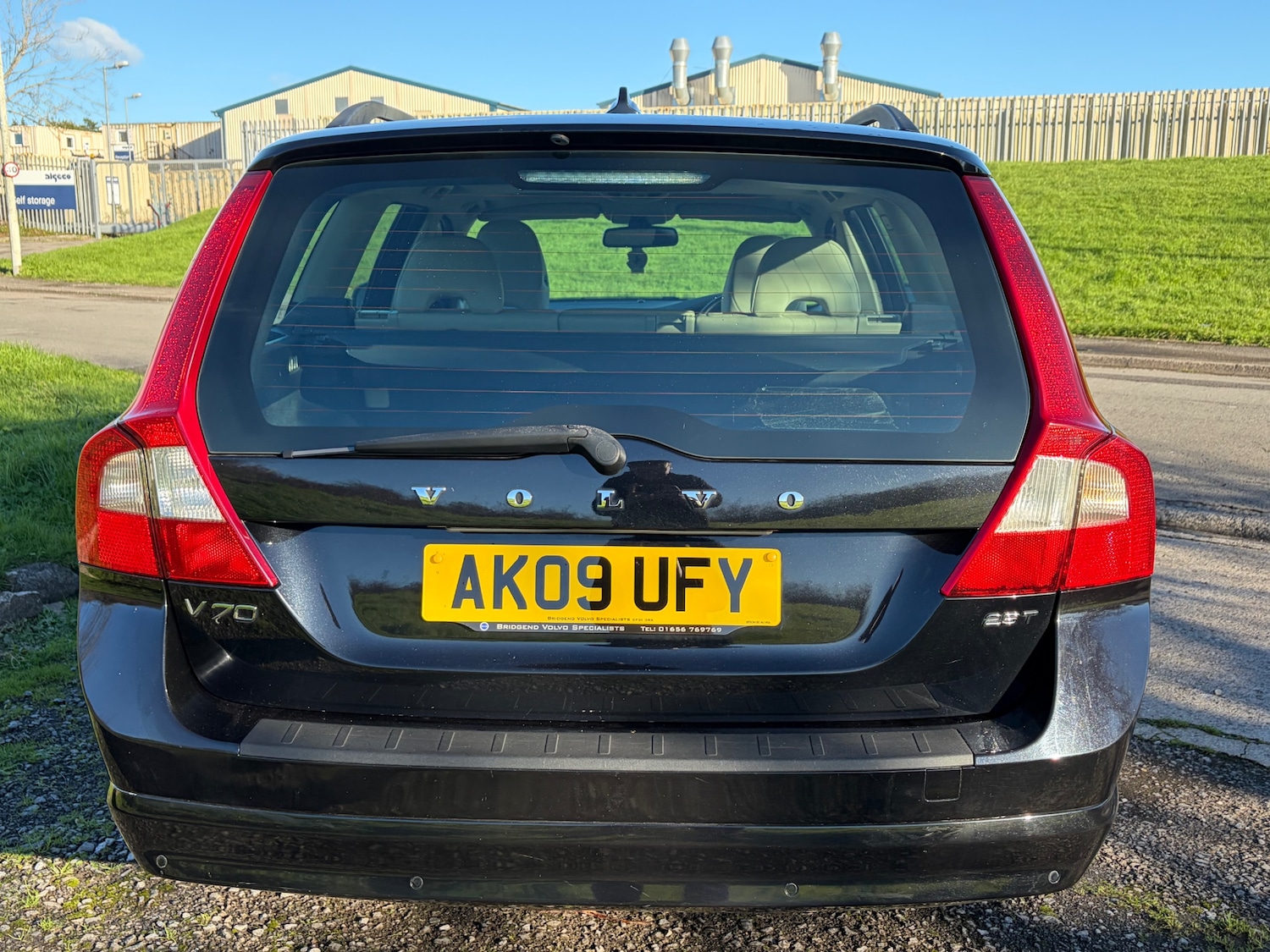 Used Volvo V70 2009 for sale - 76693872: Photo 8