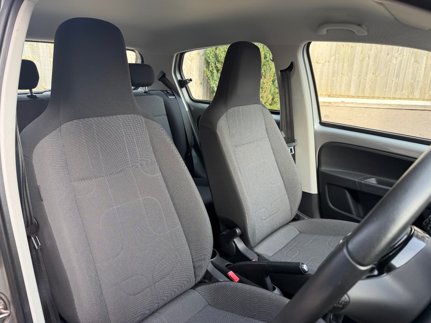 Used Volkswagen up! 2014 for sale - 77983537: Photo 12