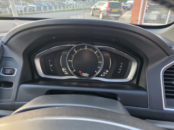 Used Volvo XC60 2017 for sale - 76170352: Photo 10