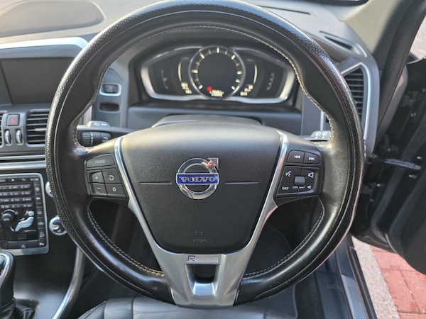 Used Volvo XC60 2017 for sale - 76170352: Photo 11