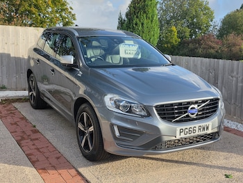 Used Volvo XC60 2017 for sale - 76170352: Photo