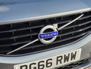Used Volvo XC60 2017 for sale - 76170352: Photo