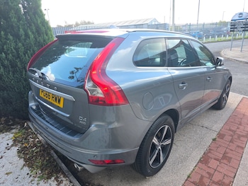 Used Volvo XC60 2017 for sale - 76170352: Photo