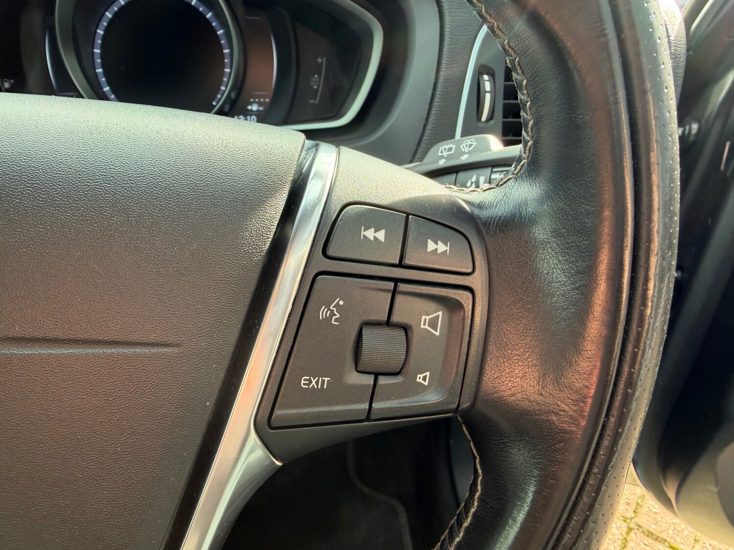 Used Volvo V40 2016 for sale - 77530201: Photo 13