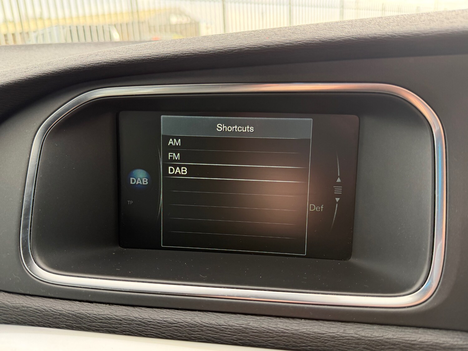 Used Volvo V40 2016 for sale - 77530201: Photo 22