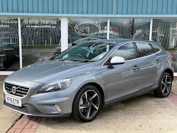 Used Volvo V40 2016 for sale - 77530201: Photo