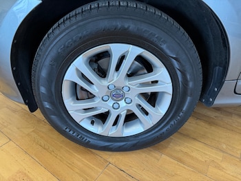 Used Volvo XC60 2017 for sale - 78454534: Photo