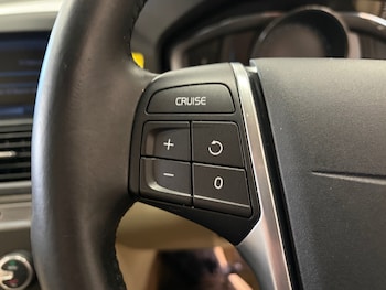 Used Volvo XC60 2014 for sale - 76517607: Photo