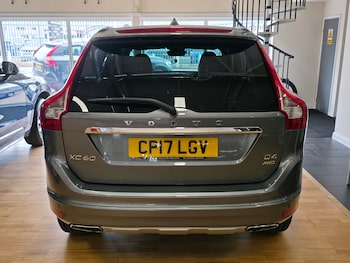 Used Volvo XC60 2017 for sale - 75617382: Photo