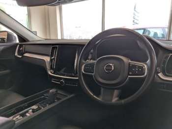 Used Volvo V60 2020 for sale - 75016272: Photo
