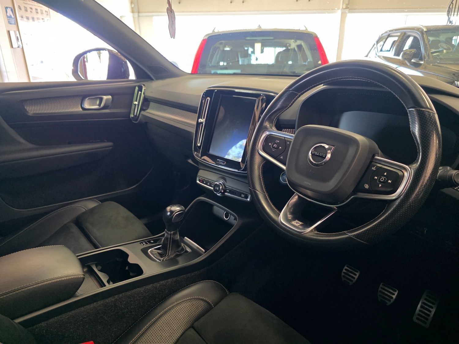 Used Volvo XC40 2019 for sale - 76027790: Photo 11