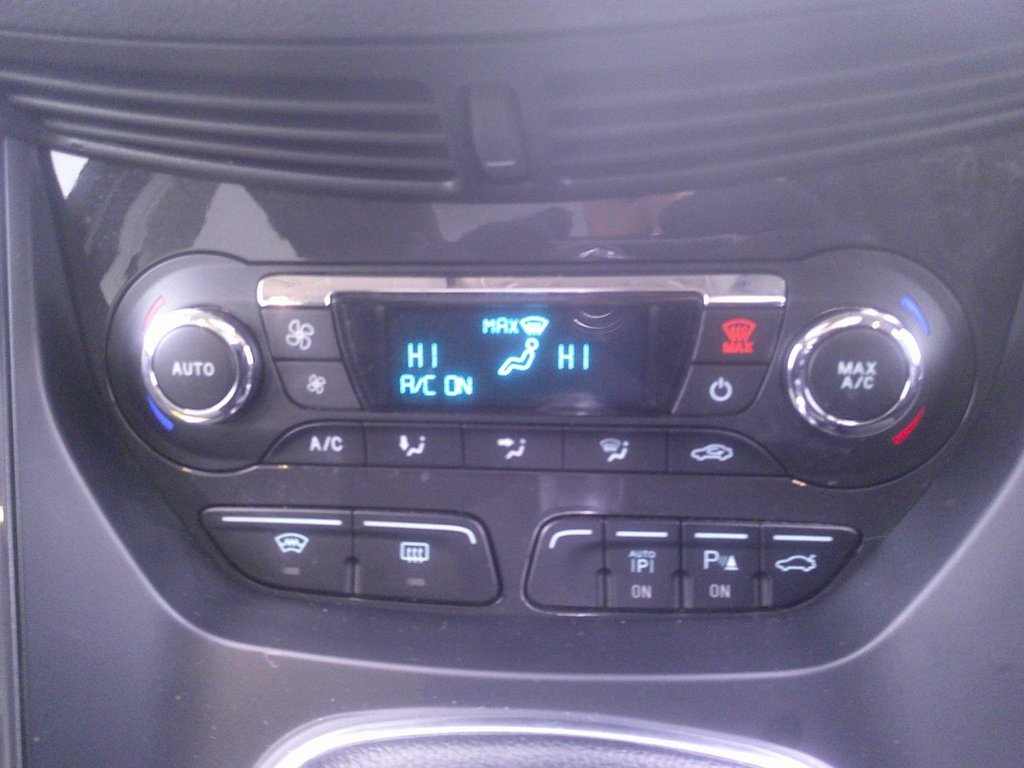 Used Ford Kuga 2014 for sale - 76986354: Photo 15