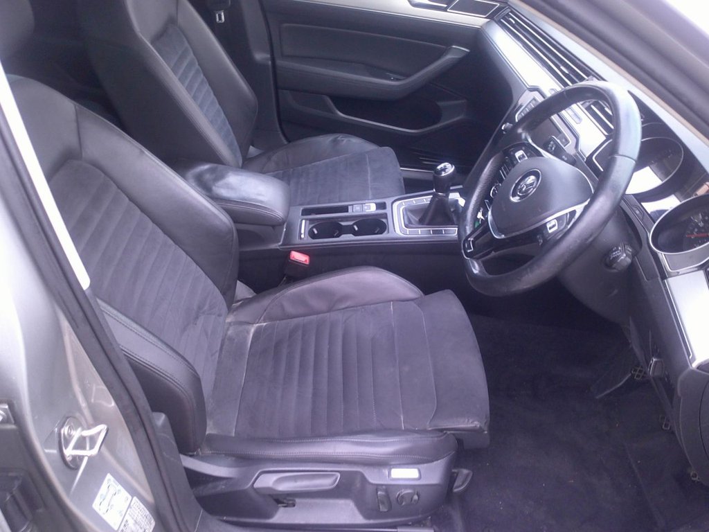 Used Volkswagen Passat 2016 for sale - 77437149: Photo 34