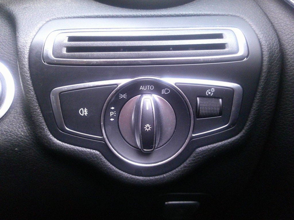 Used Mercedes-Benz C Class 2018 for sale - 76647276: Photo 37